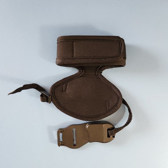 CAMERA WRIST STRAP WITH VELCRO CLOSURE - Picture 2 of 4